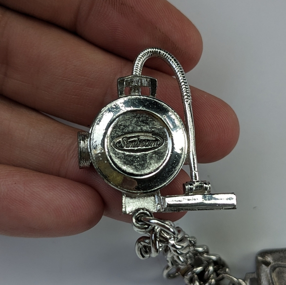 SUPER RARE SUNBEAM SILVER TONE CHARM BRACELET (HEAVY) - Picture 2 of 8